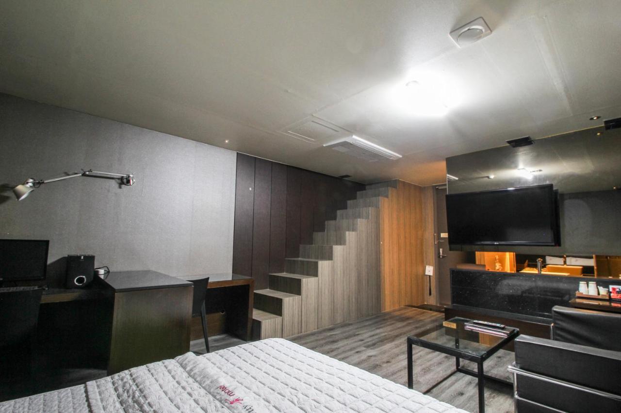 Gyeongju Arrietty Motel ภายนอก รูปภาพ