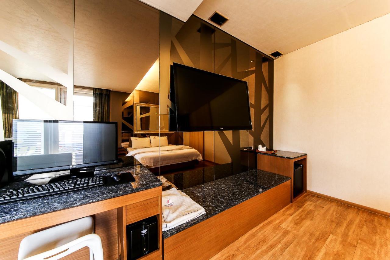 Gyeongju Arrietty Motel ภายนอก รูปภาพ