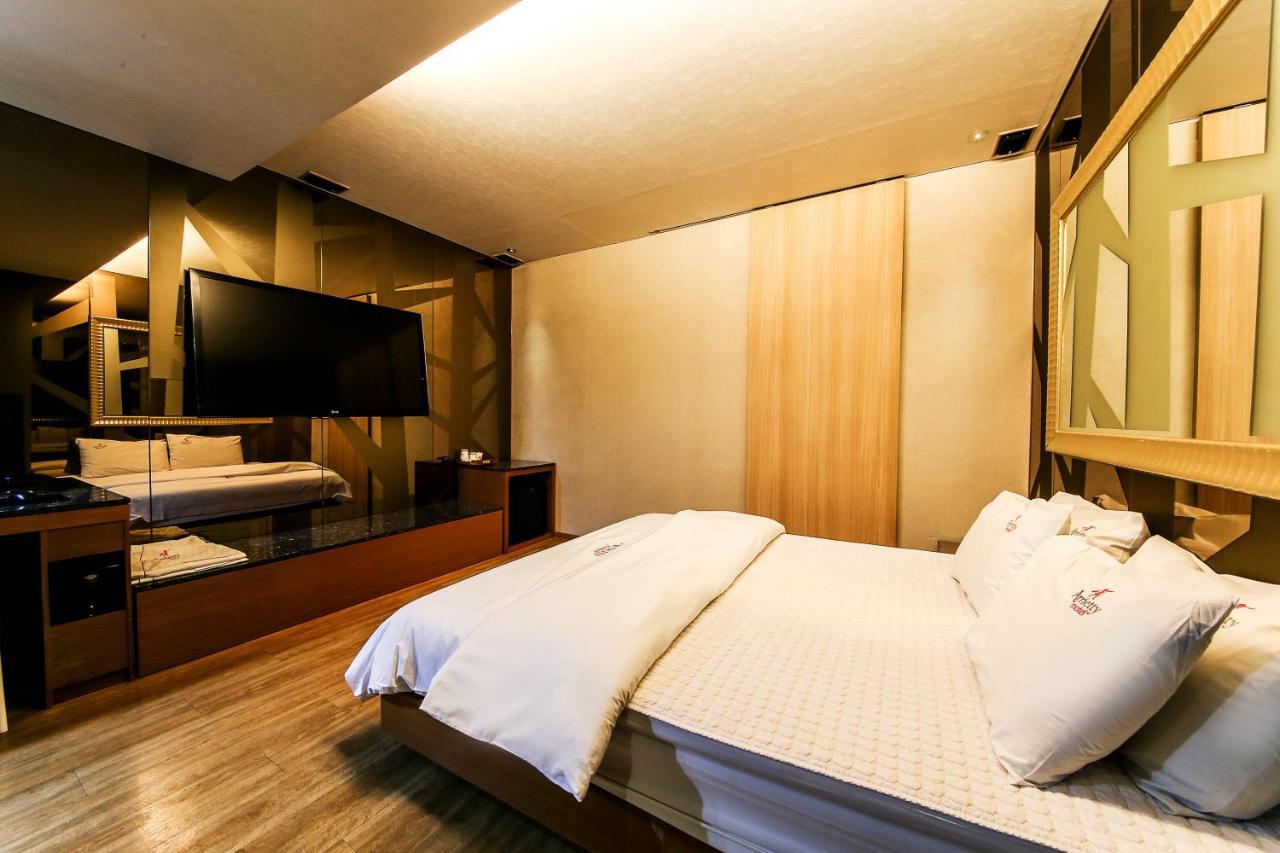 Gyeongju Arrietty Motel ภายนอก รูปภาพ