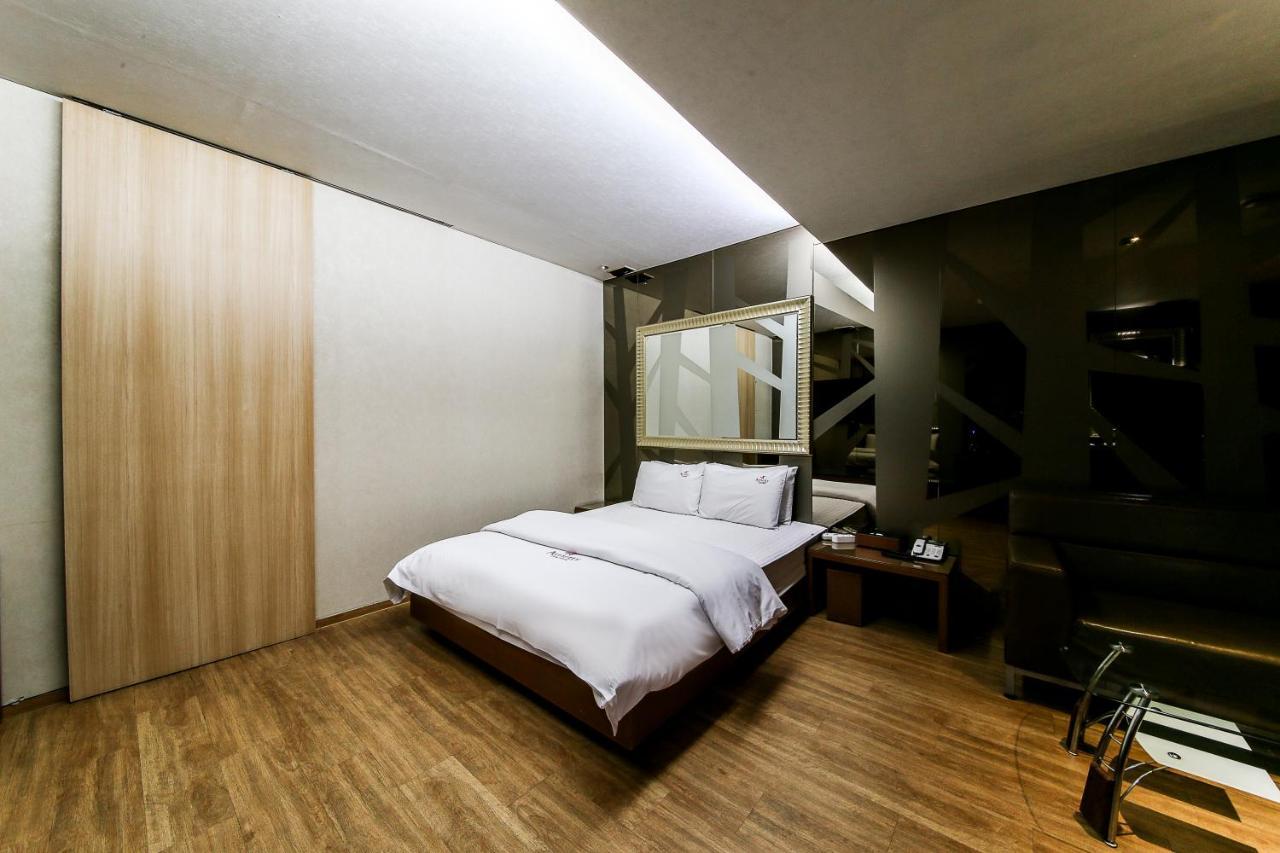 Gyeongju Arrietty Motel ภายนอก รูปภาพ